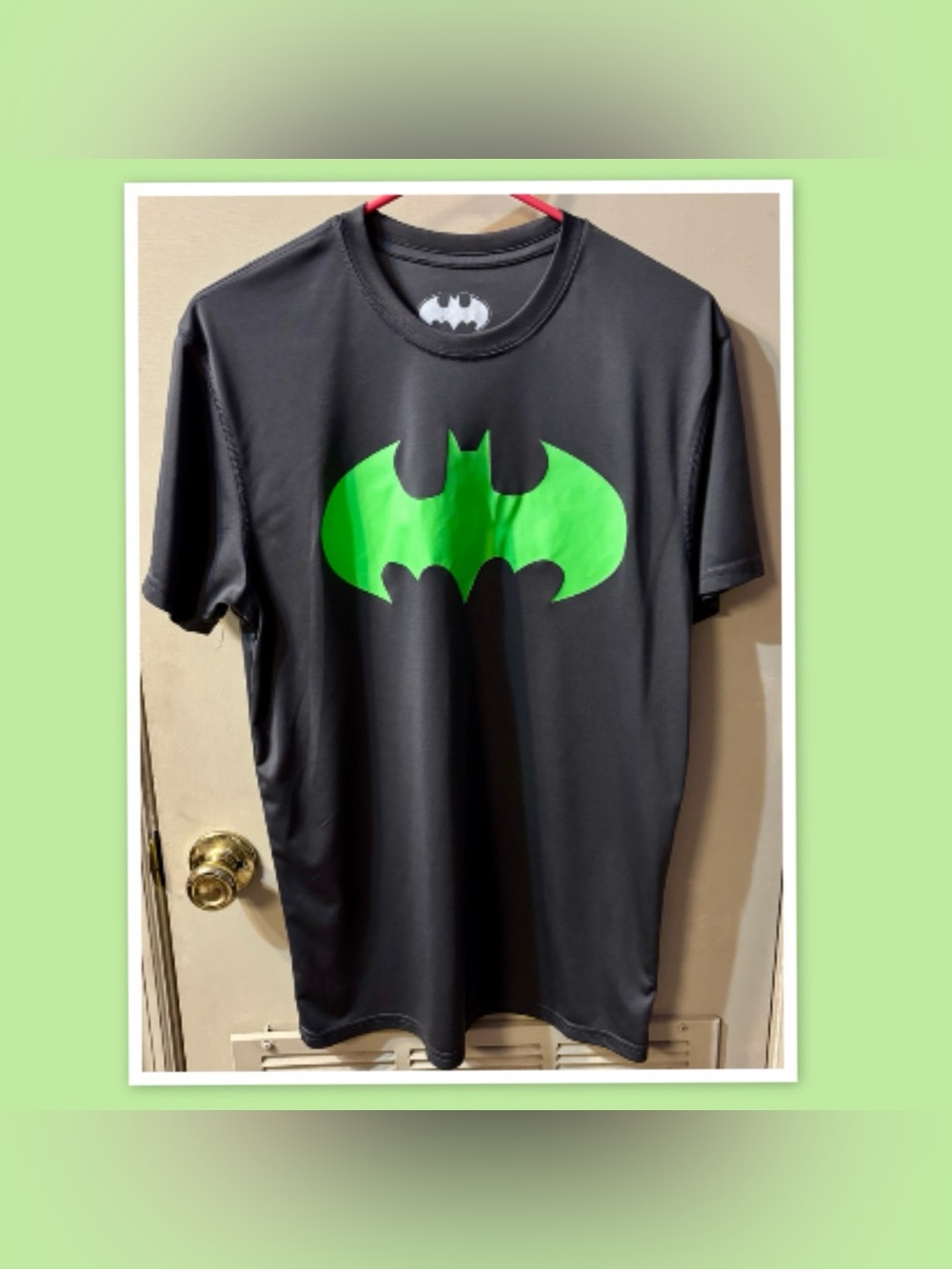 Men's DC Comics Batman Performance T-Shirt ~ Size Medium